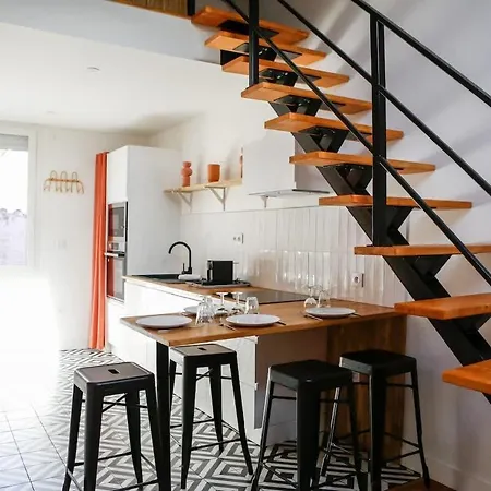Le Duplex Catalan Apartment *